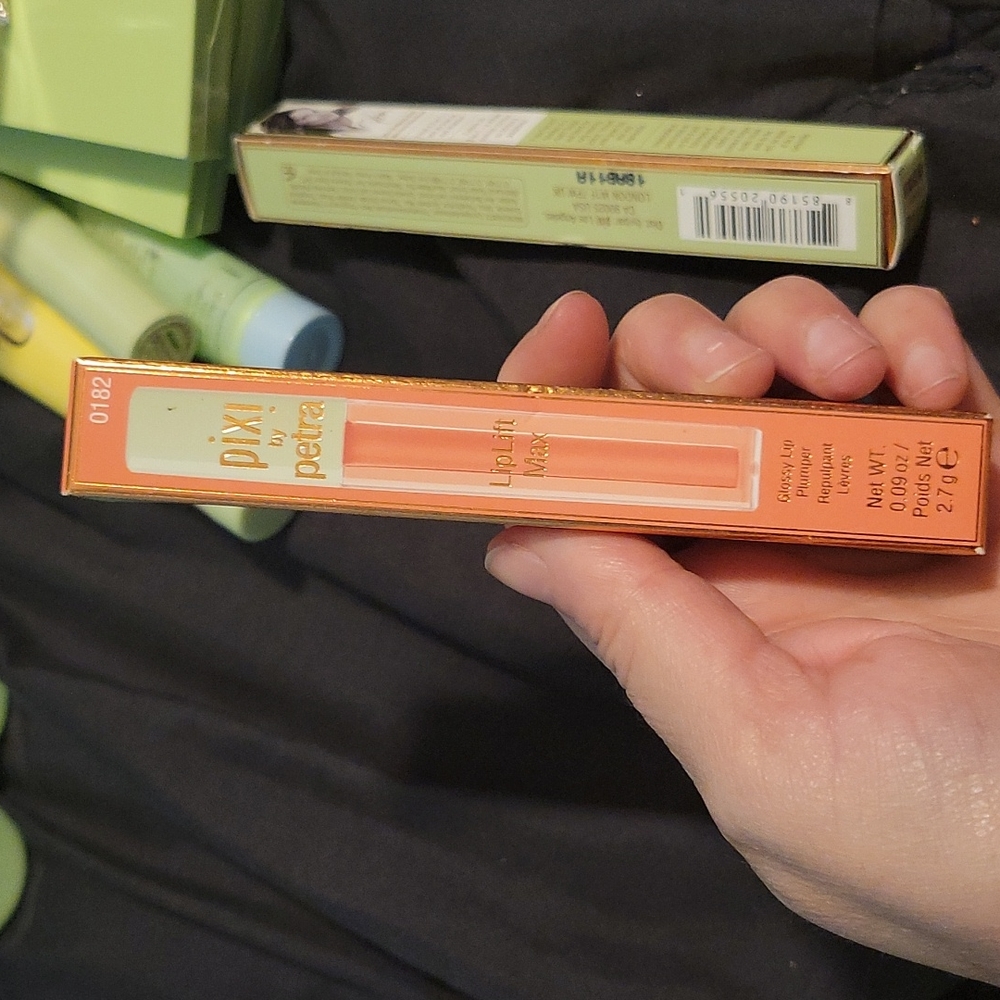Pixi by Petra cosmetic 💄 - Picture 11 of 13